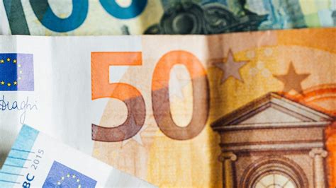 Euro to AUD Forecast – Forbes Advisor Australia.